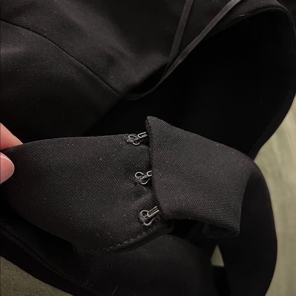 Queen Gown in Black Amanda Uprichard - small (no flaws) - Picture 5 of 5